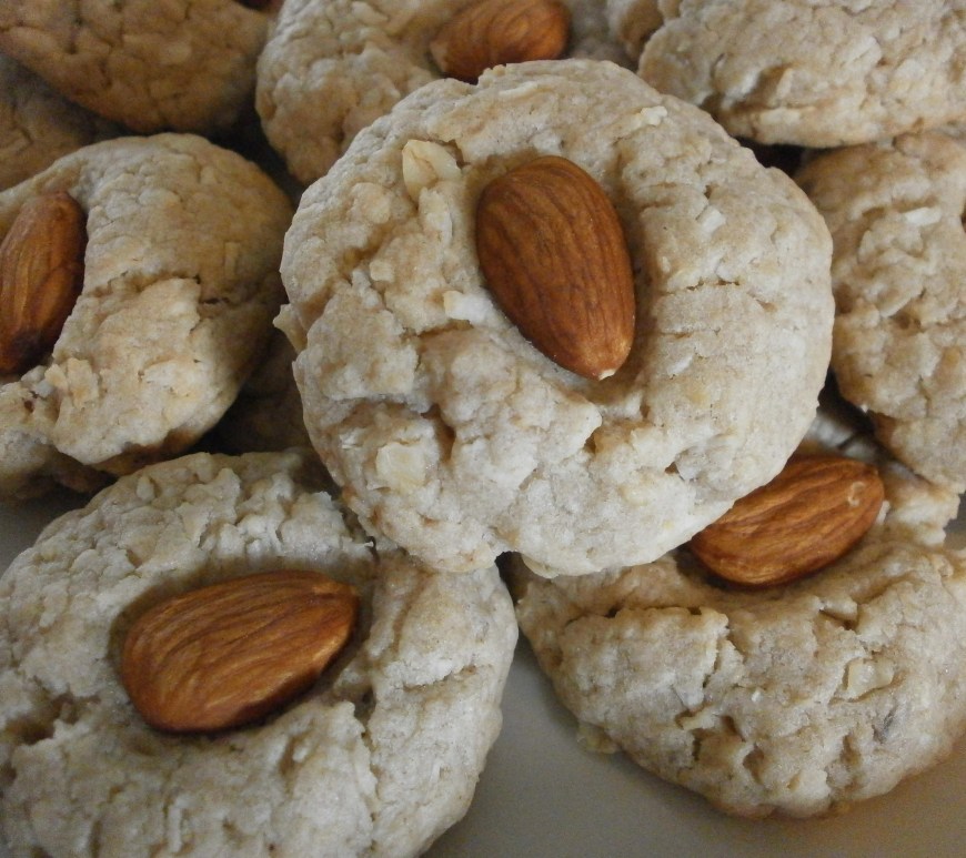 Almond-kissed butter pecan cookies