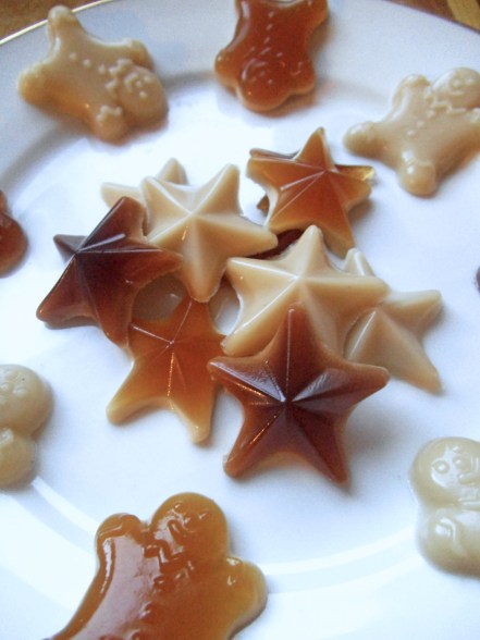 Homemade Gummy Candy with Cranberry Juice & Coconut Milk