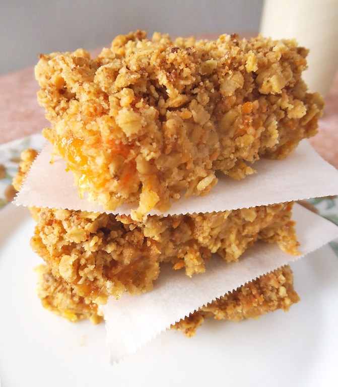 Peach Spice Oat Bars | Swirls and Spice