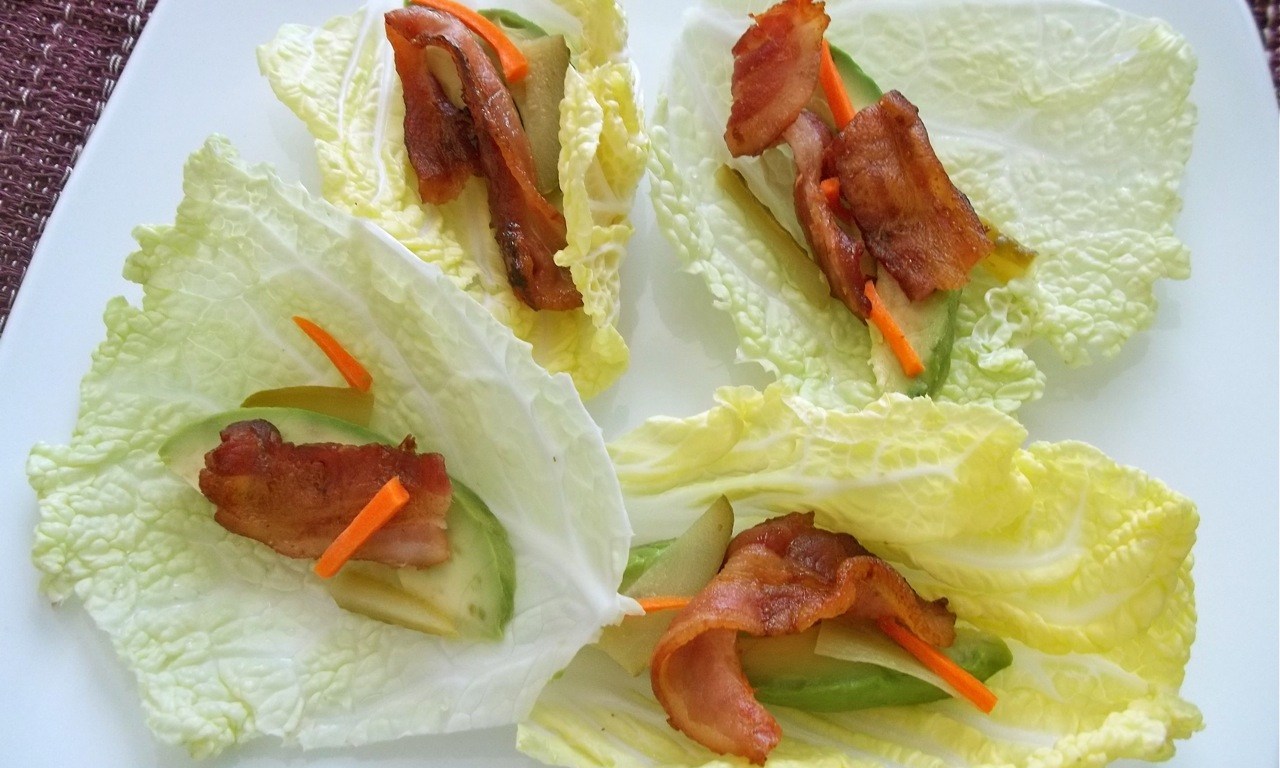 Avocado and Bacon Fresh Cabbage Wraps | Swirls and Spice