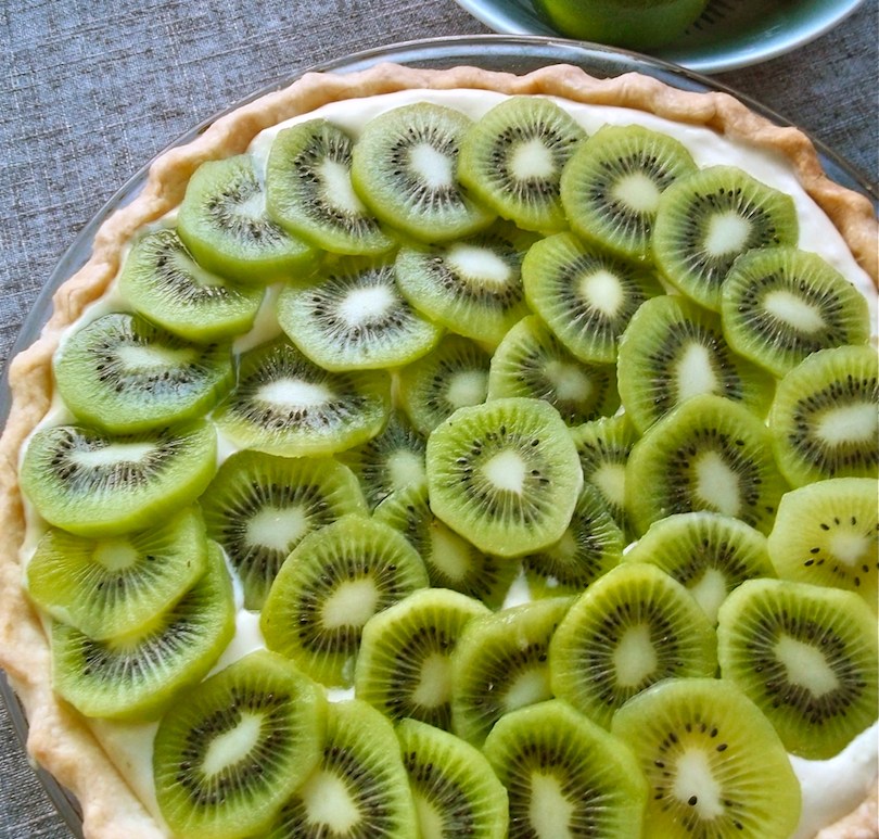 Kiwi Lime Pie | Swirls and Spice